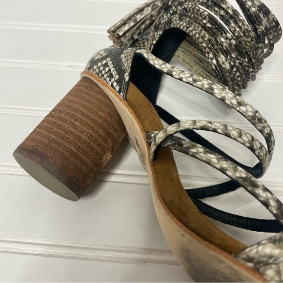Jeffrey Campbell Despina Snake Print Tassel Multi Strap Ankle Sandals Sz 6 368 - Picture 8 of 9